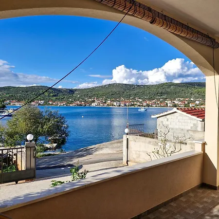 Apartman Majic *