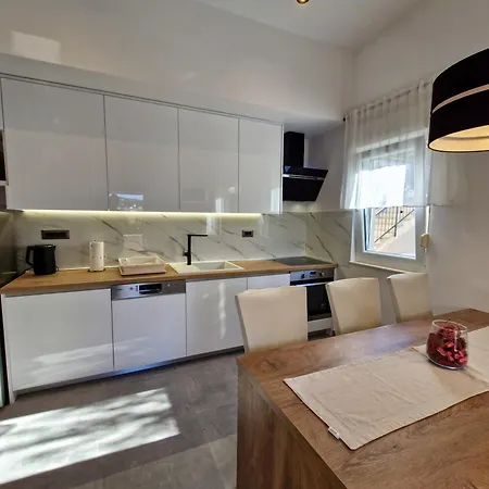 Majic Apartman Vinisce
